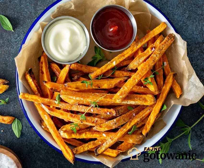 Jak usmażyć idealne, chrupiące frytki z batatów? Sprawdź przepis!