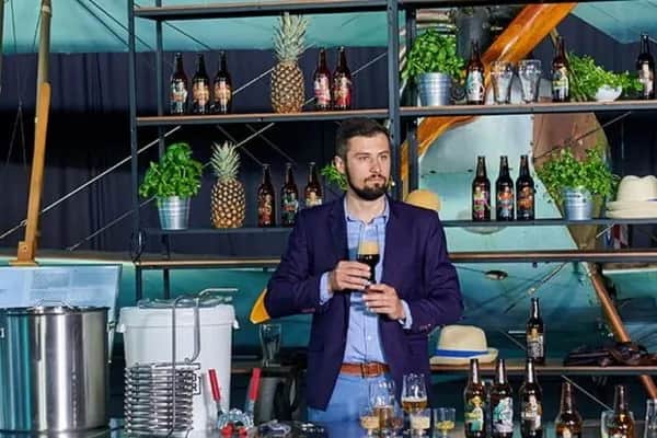 Ile piwa na wesele? Sprawdź kalkulację i porady ekspertów