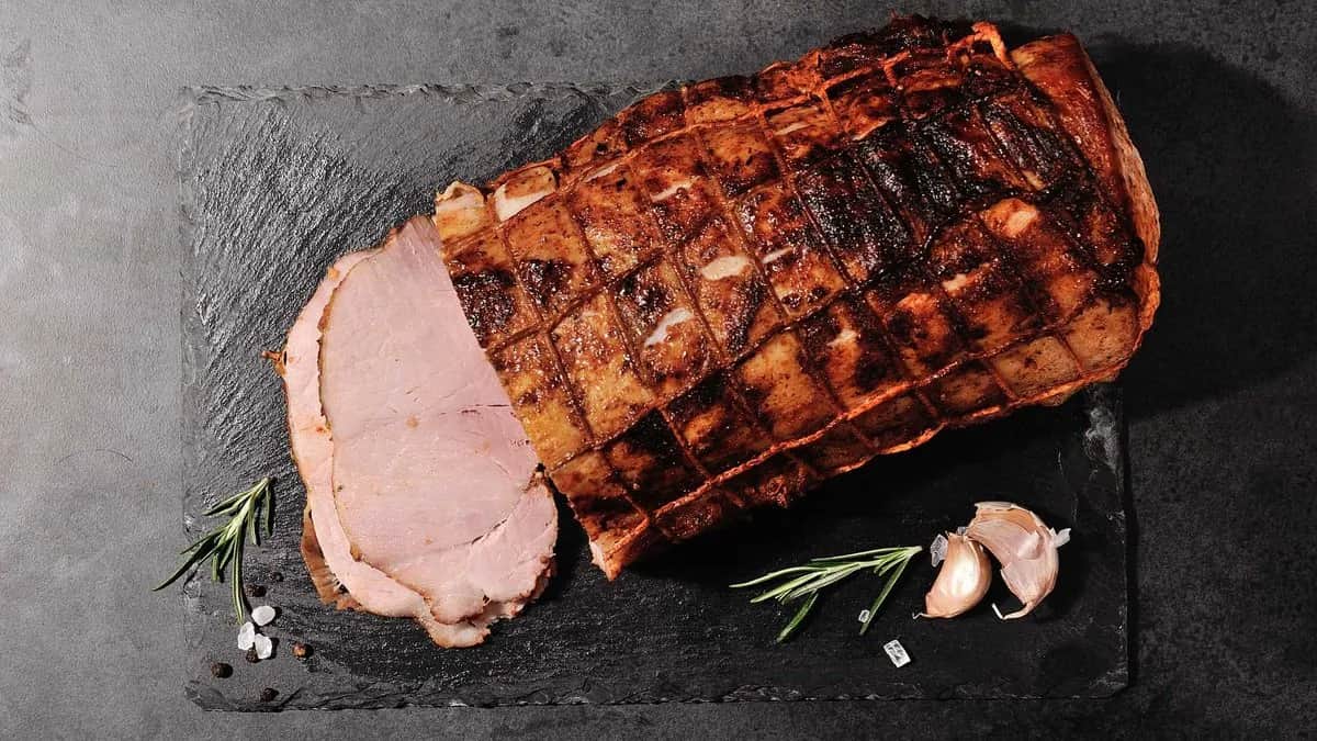 Jak upiec soczysty schab? Sprawdzone przepisy i triki